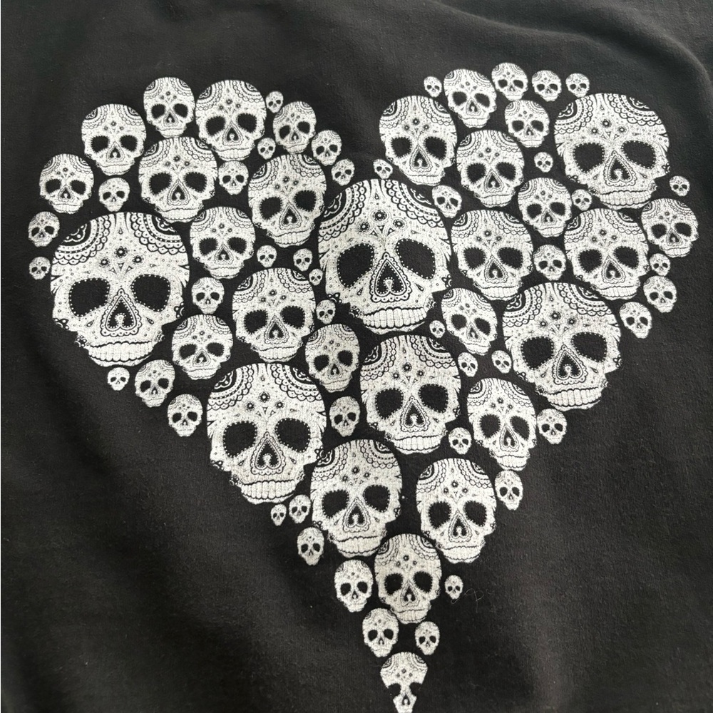 SKULL Print Heart Shape Full Zip Black Hoodie Sweatshirt Pockets Women's Size M - Picture 3 of 9